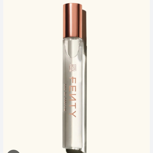 NIB Fenty Eau de Parfum Travel Spray 10ml / .33 oz - Picture 2 of 8